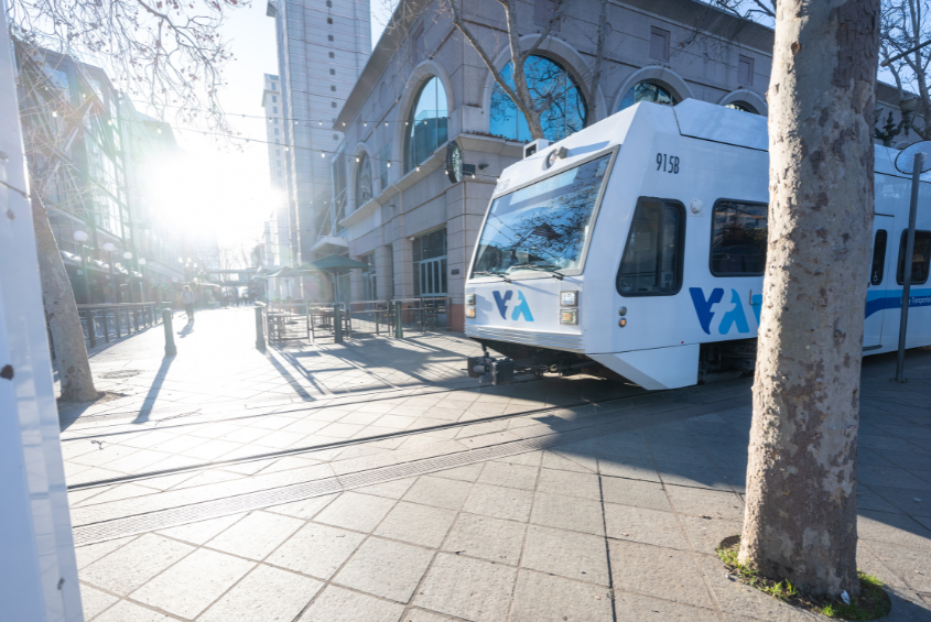 Valley Transportation Authority (VTA) light rail tram in downtown San José.