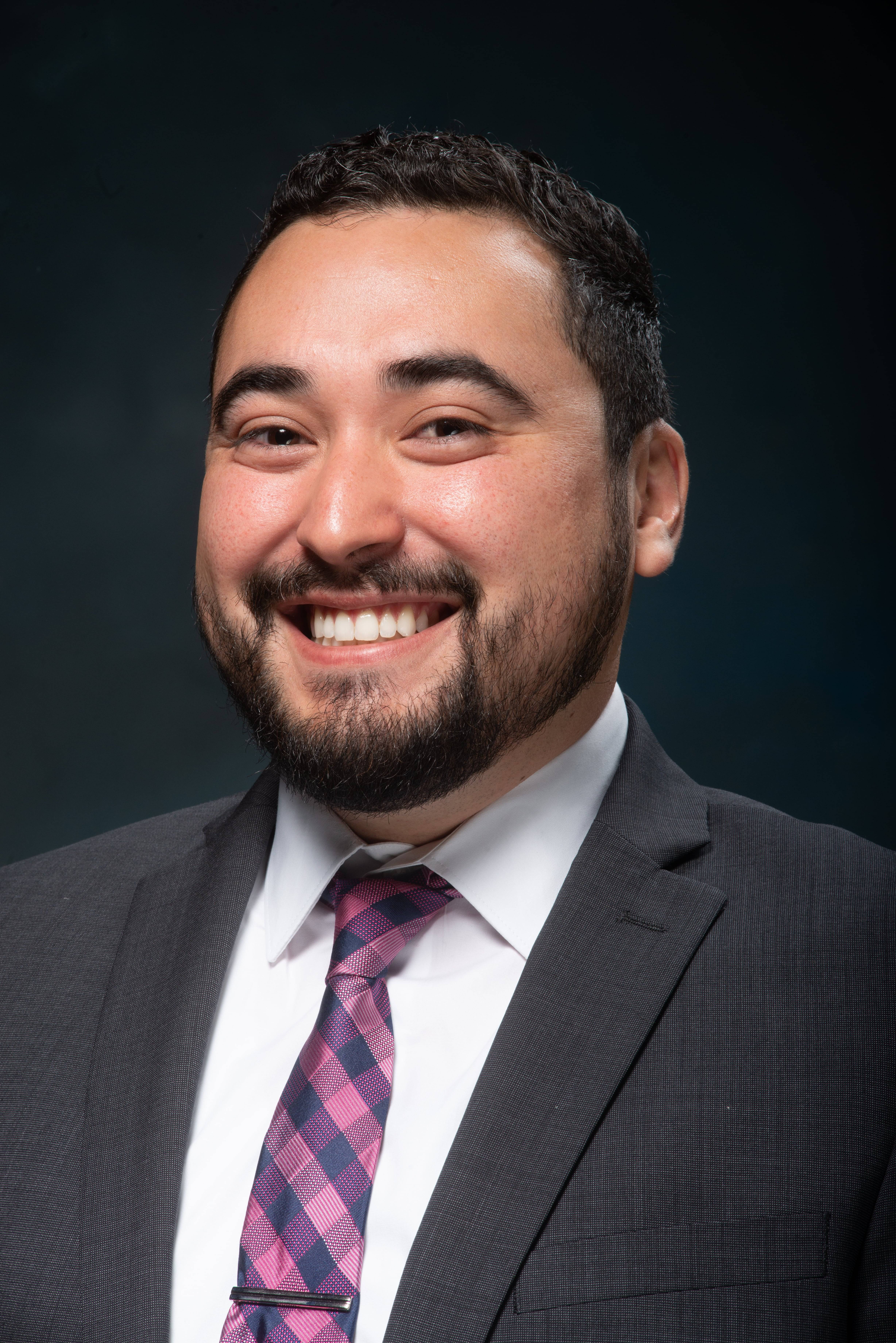 Joel Morales headshot